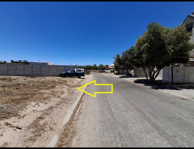 LAND FOR SALE IN BRITANNIA BAY